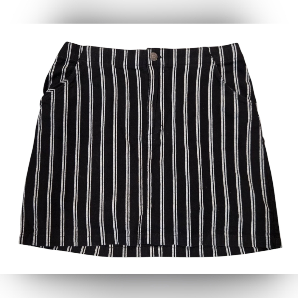 Hollister California Black White Striped Mini Skirt Women's Size Med BusCasual